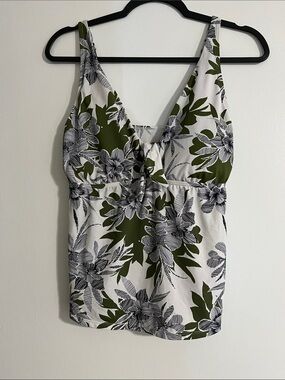Liz Claiborne Light Gray and Sage Green Printed Top